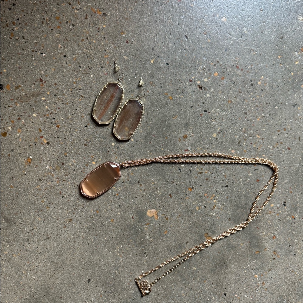Kendra Scott earring and necklace set